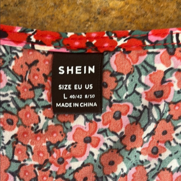 [Like 🆕] SHEIN- Large- Floral Red Dress - Picture 2 of 7